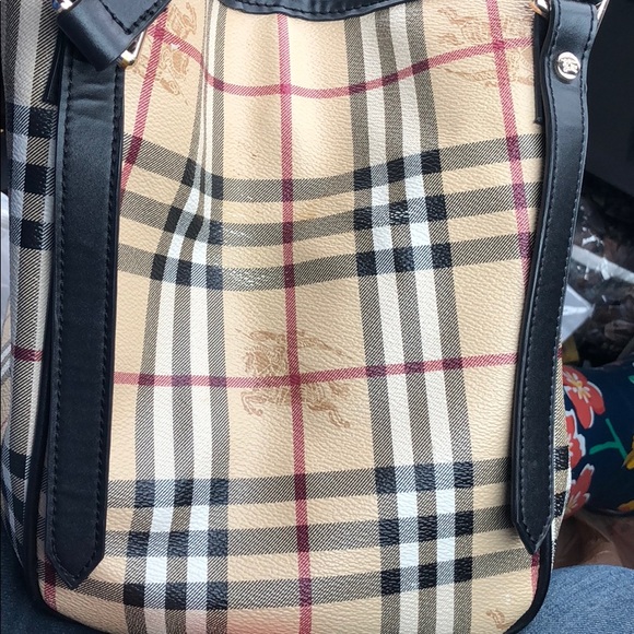BURBERRY CLASSIC CHECK CANTERBURY HAYMARKET TOTE - Picture 2 of 8